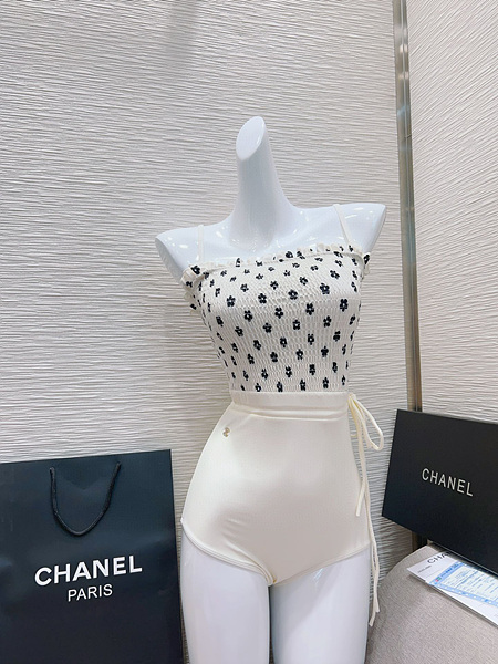 샤넬 모노키니