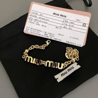 미우미우 miu miu 레터링 브레이슬릿