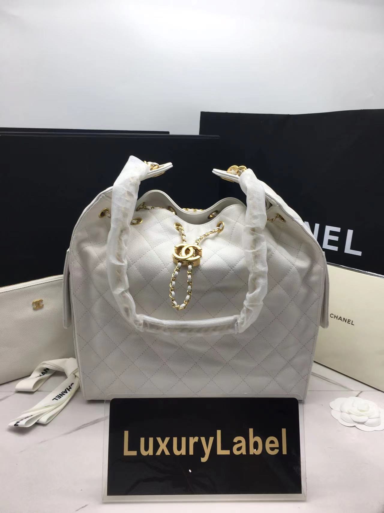 샤넬 25C 크루즈 뉴 호보백 캐비어 미디움 (25백)