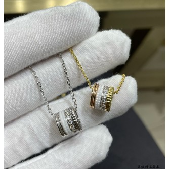 부쉐론 콰트로 클래식 펜던트 (컬러 옐로우골드, 화이트골드)